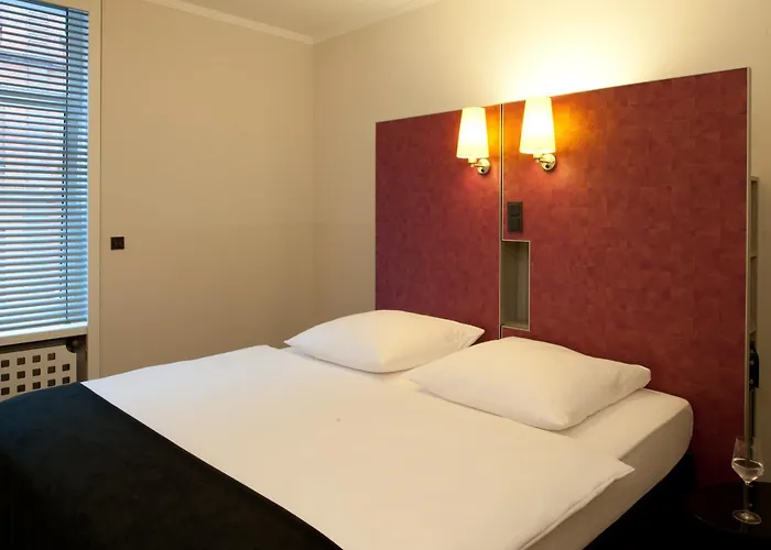 Topas Frankfurt Centre - Digital Check-in 3*